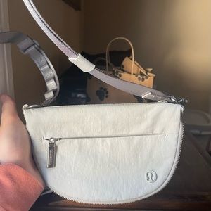 Perfect Condition LuLuLemon Cross Body Belt Bag